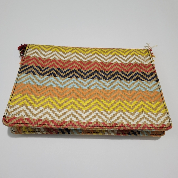 J Crew Raffia Rainbow Clutch With Detachable Crossbody Handle - Picture 2 of 3